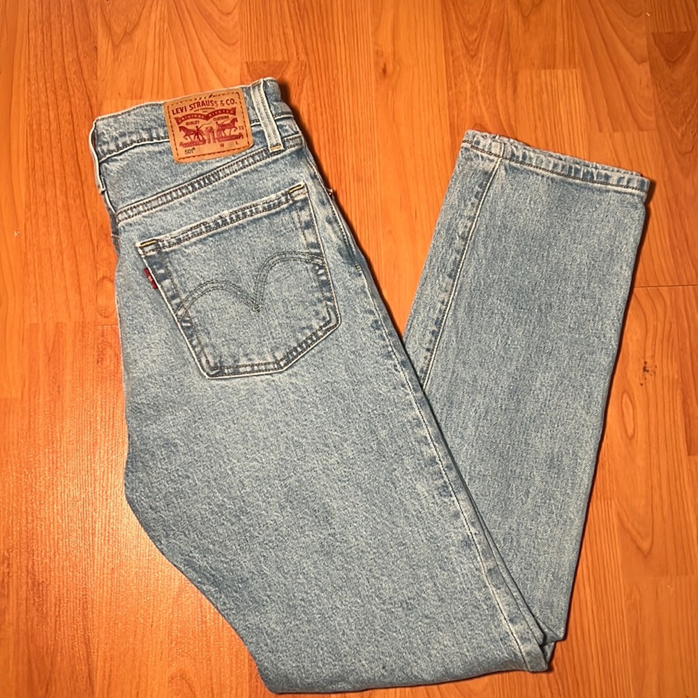 Levi’s 501 High Rise Striaght Leg Size 27